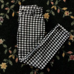 SO Girl’s Checkered Jeggings!